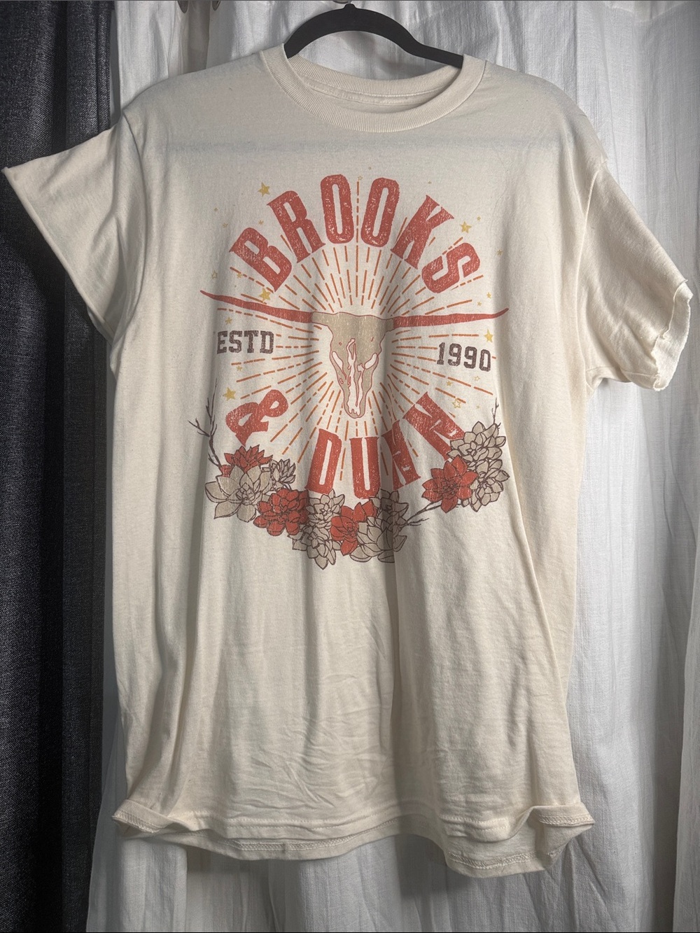 Brooks and Dunn Cream Graphic Short Sleeve Tee